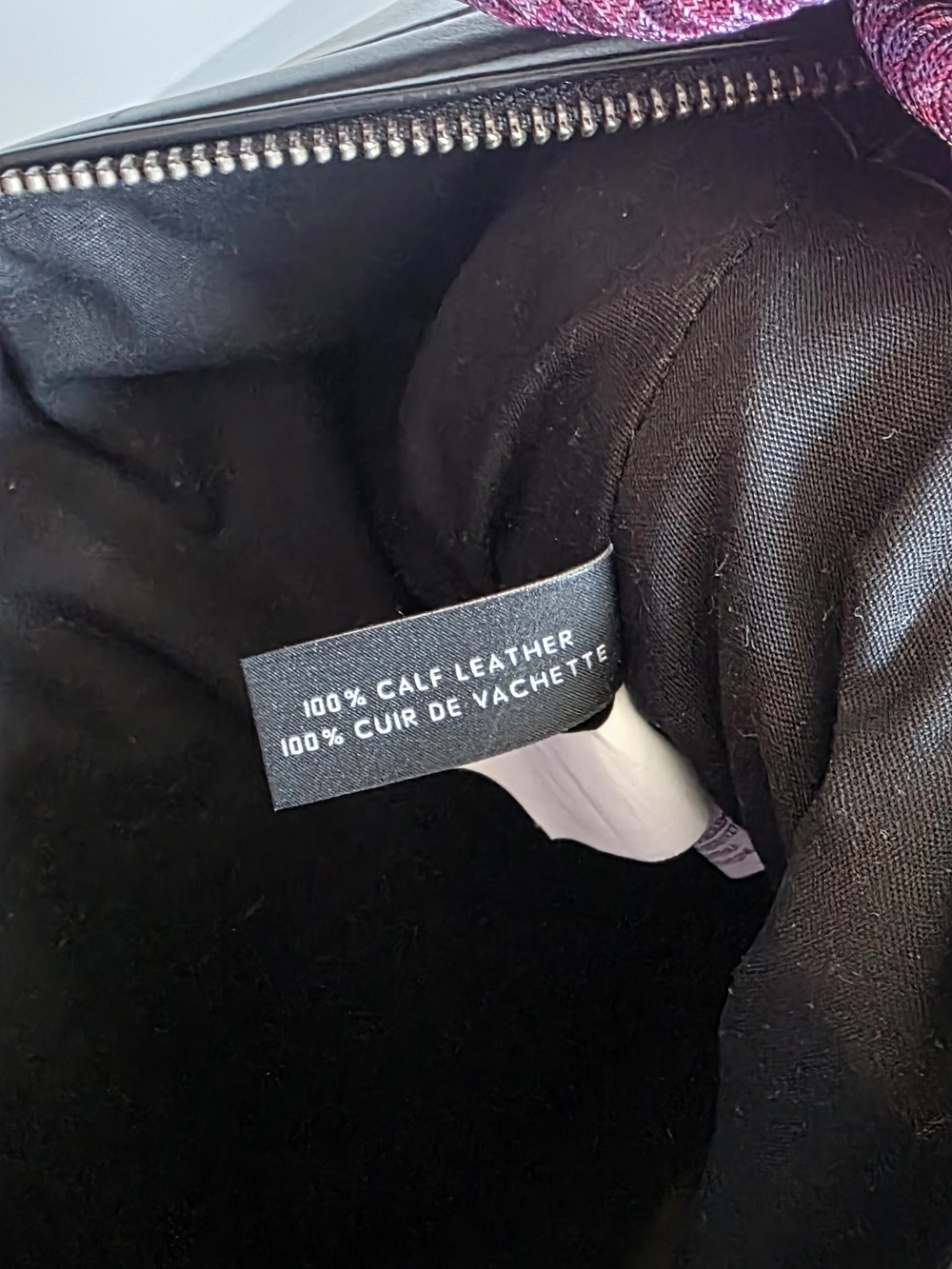 Marc Jacobs Black Leather Messenger Bag. Can't Fit The 13inch Laptop - Picture 3 of 13